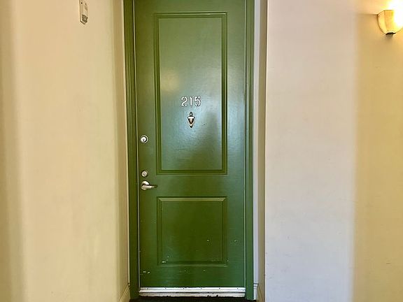 3rd image of 6938 Laurel Canyon Blvd Unit 215