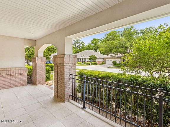 4th image of 13979 CROTON Court