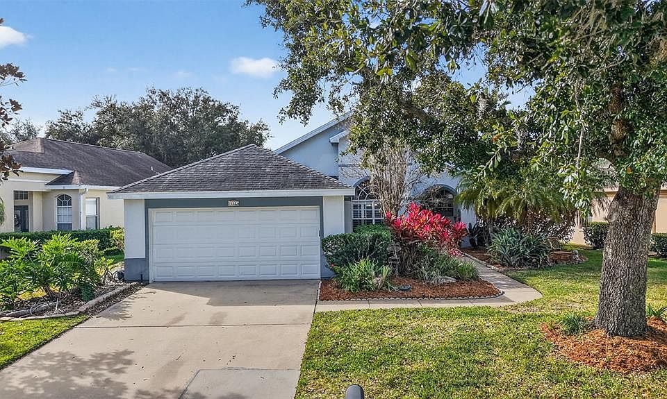 1st image of 288 Wescliff Dr