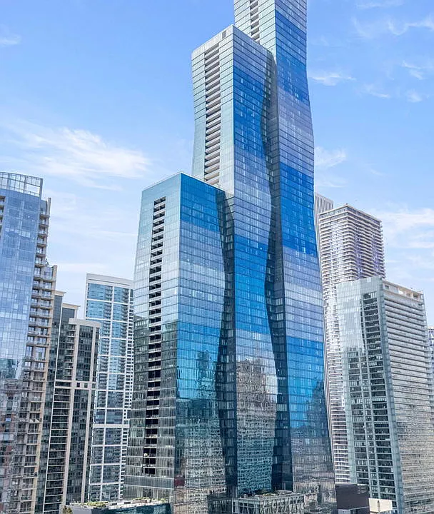 363 E Wacker Dr #2905