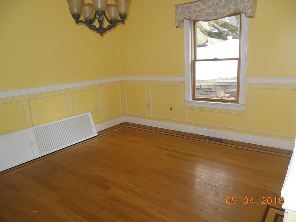 2nd image of 15 Gardner St