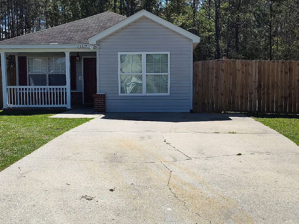 1st image of 13517 Warren Dr