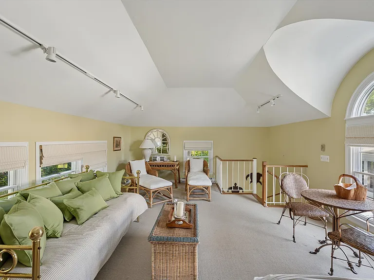 31 Terry Ct — Photo 38