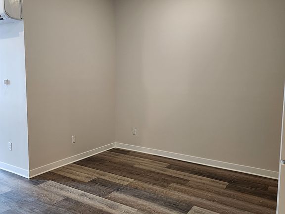 3rd image of 121 Main St S #2C