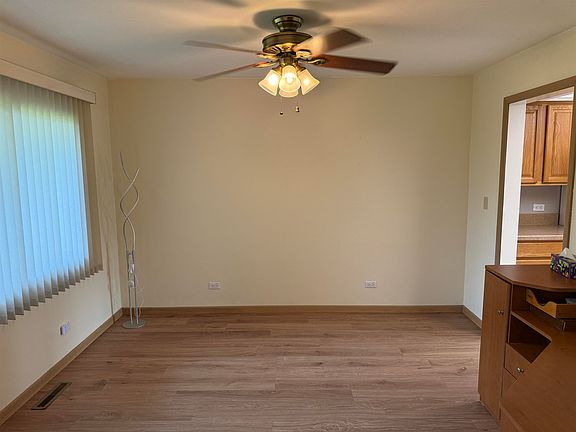 5th image of 2282 Shepard Dr