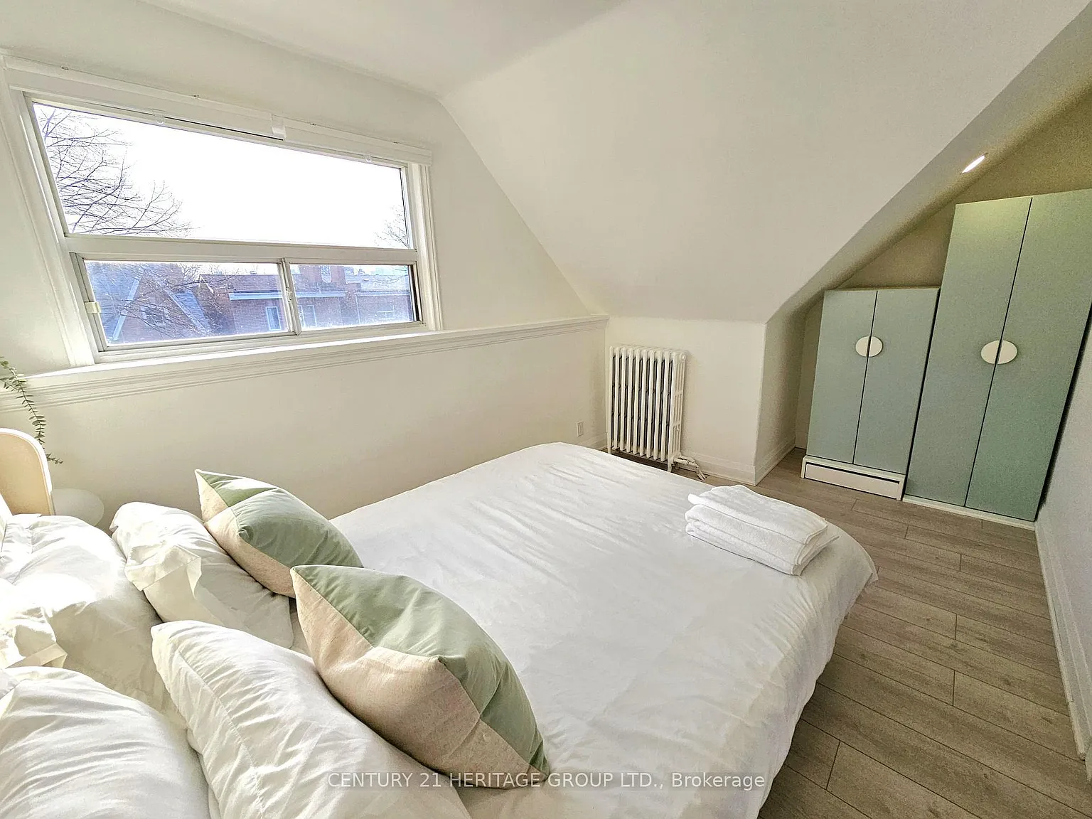 1 bed, $2,300 — Photo 3