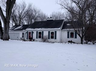 5650 Barberry Ln, Saginaw, MI