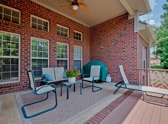 2nd image of 6704 Hampton Bend Cir SE