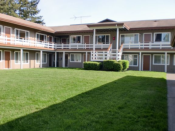 3rd image of 3918 108th St S #22