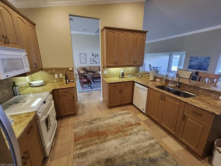 7159 Mill Pond Cir — Photo 10