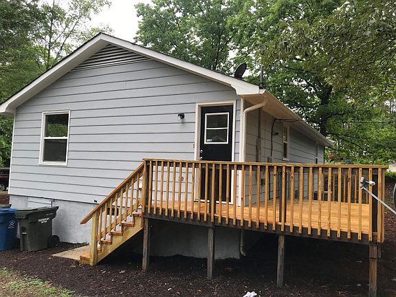 4th image of 2957 Carolyn Dr