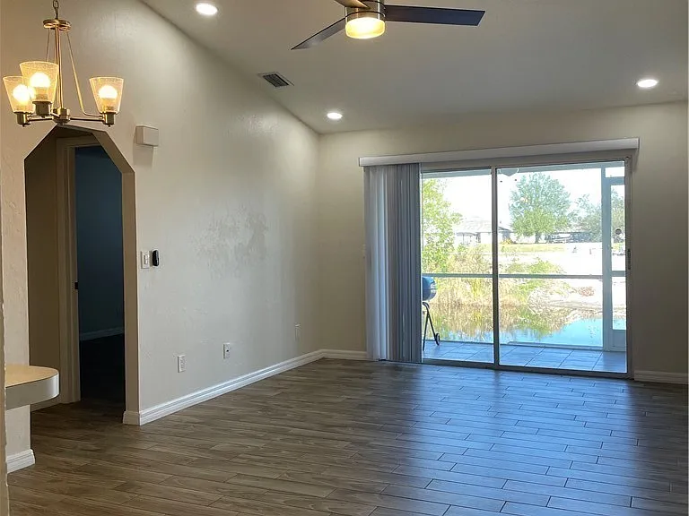 841 Gleason Pkwy #2 — Photo 8