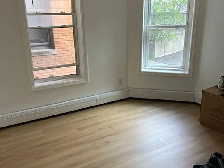 679 Washington St #11 — Photo 5