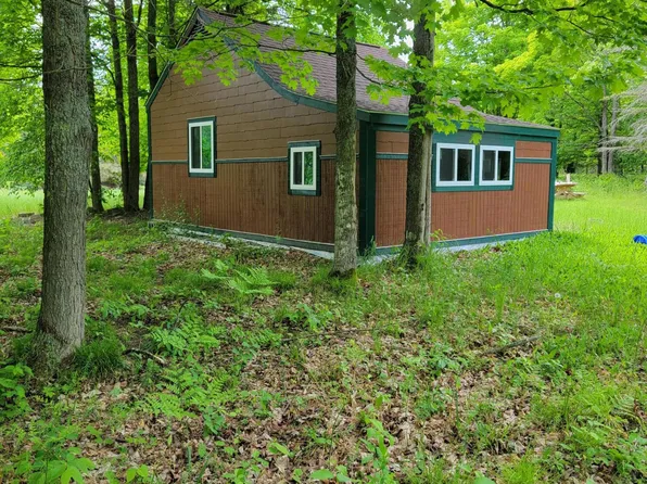 5469 Old Vanderbilt Rd, Vanderbilt, MI 49795