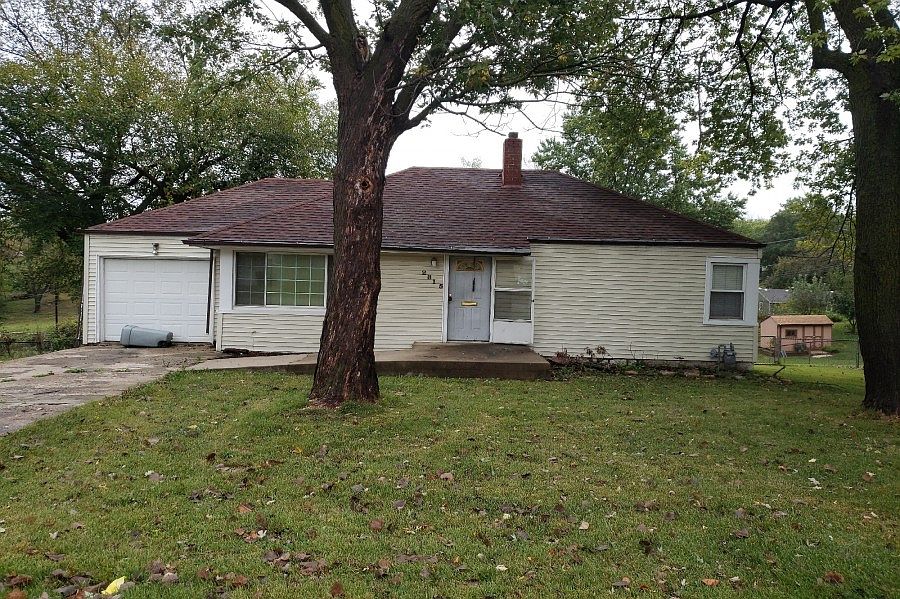 1st image of 2815 N 45th St