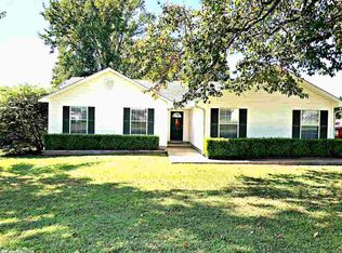 164 Juanita Dr, Lonoke, AR 72086