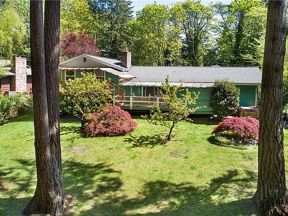 4th image of 10415 130th Ave NE