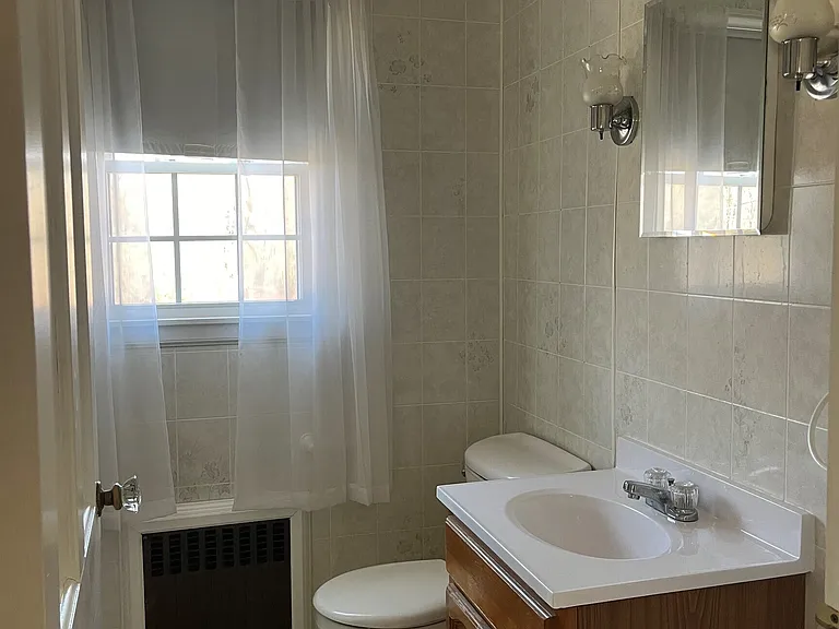 383 Wells Rd — Photo 12