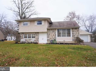 204 Jan Dr, Cinnaminson, NJ 08077