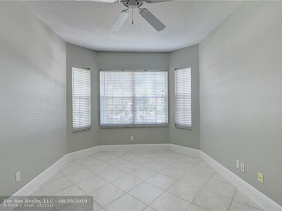 Home For Sale In The Colony