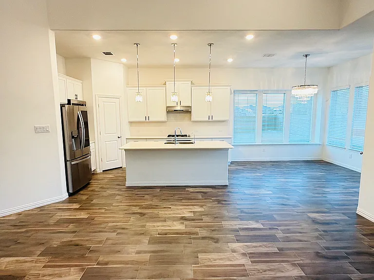 7324 Black Cherry Ln — Photo 10