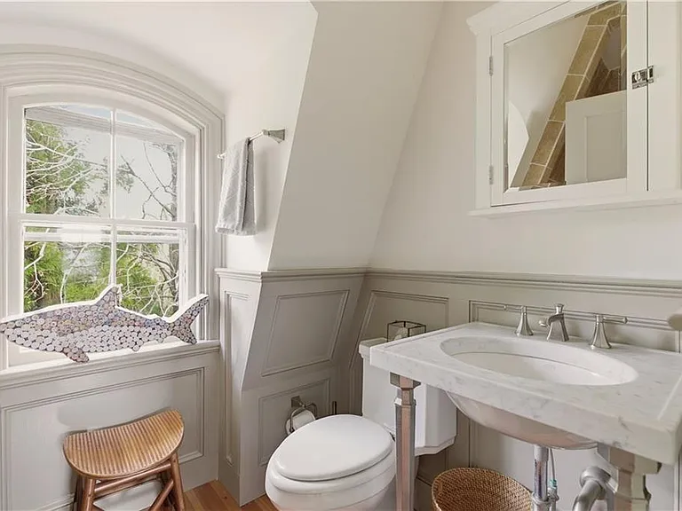 364 Bellevue Ave — Photo 21