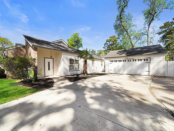4th image of 715 Saint Andrews Rd