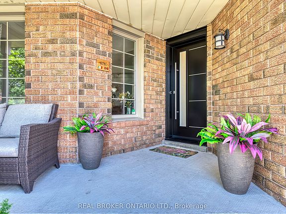 3rd image of 6781 Gracefield Dr