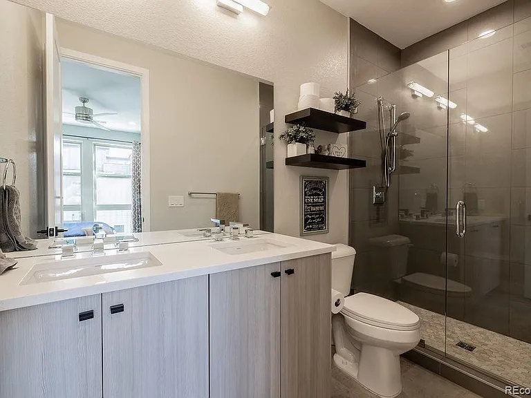 2689 W Bellewood Dr — Photo 5