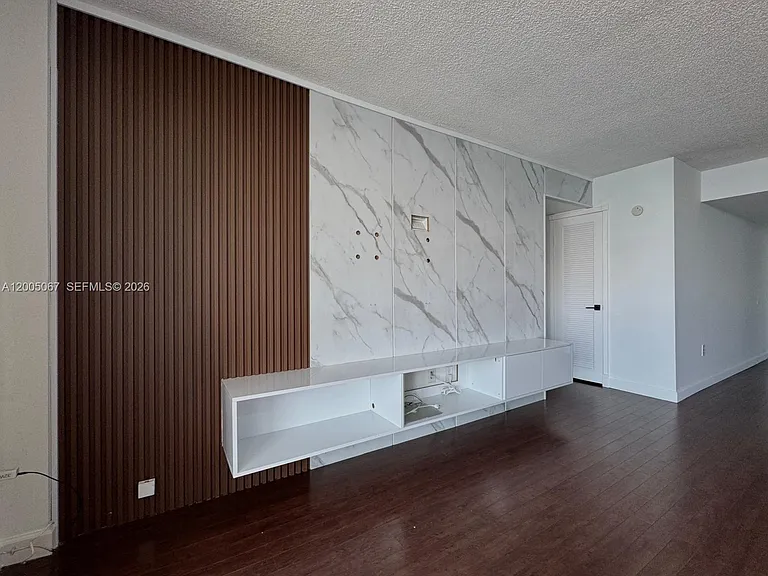 2841 NE 163rd St #1007 — Photo 34