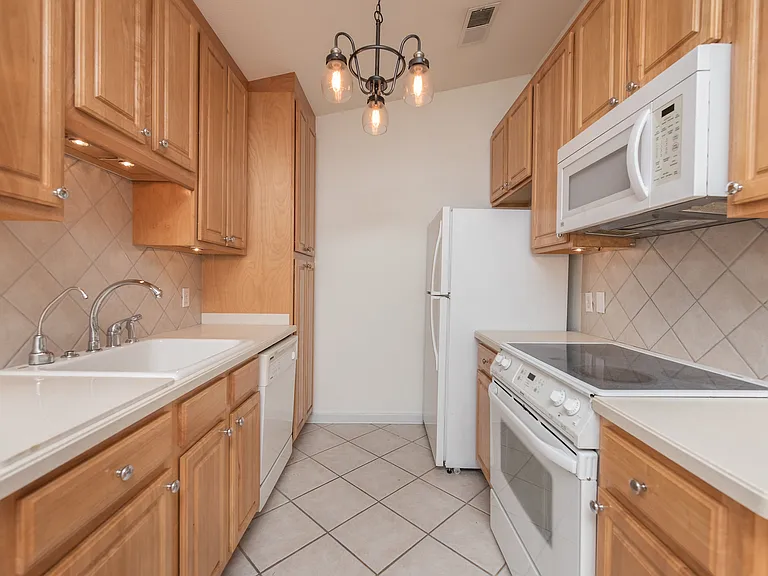 2300 W Michigan Ave #16 — Photo 3