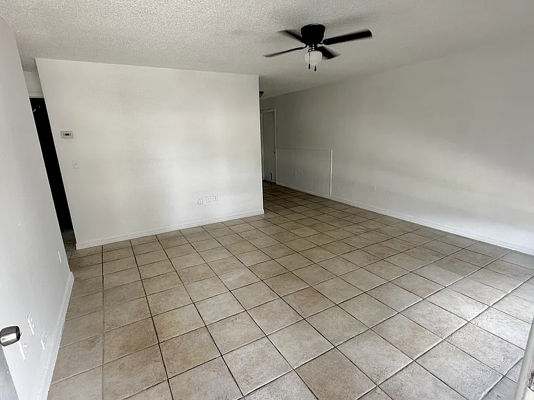 7418 Jenner Ave — Photo 2