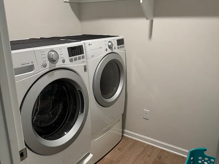 1217 E Stetson Ln — Photo 10