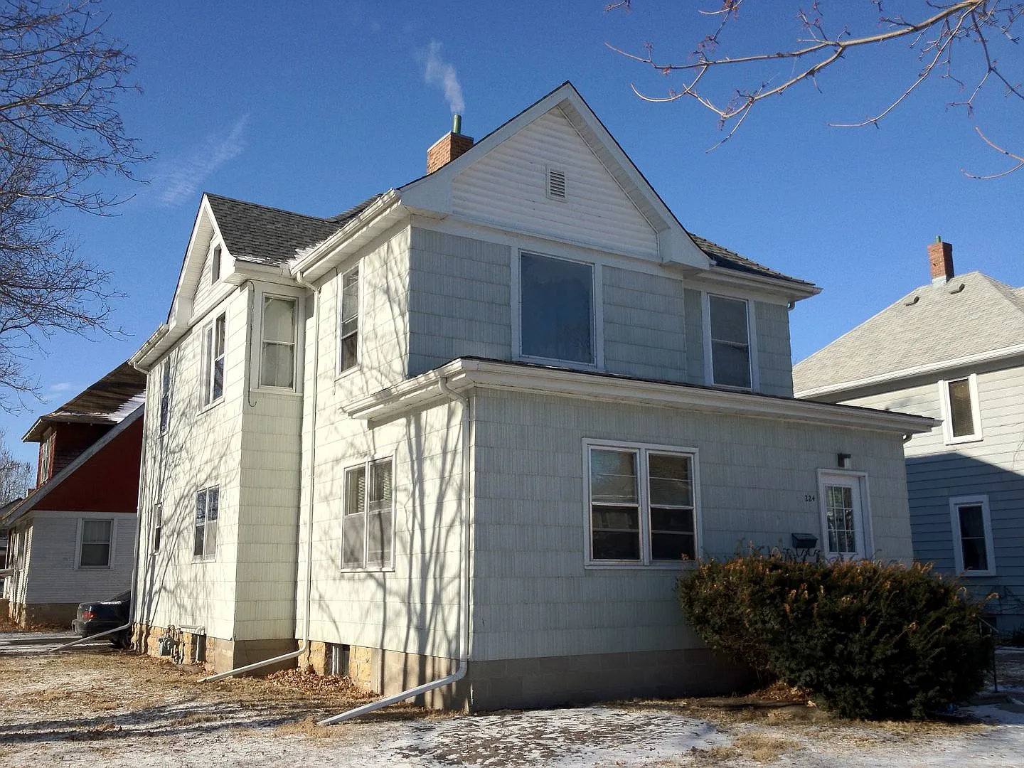 224 Carroll — Photo 3