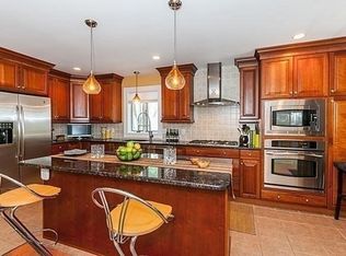 189 Robbins St #1, Waltham, MA 02453