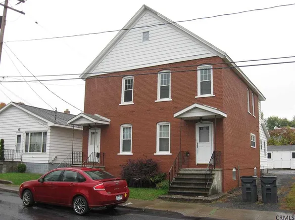 20 Maple St, Mechanicville, NY 12118