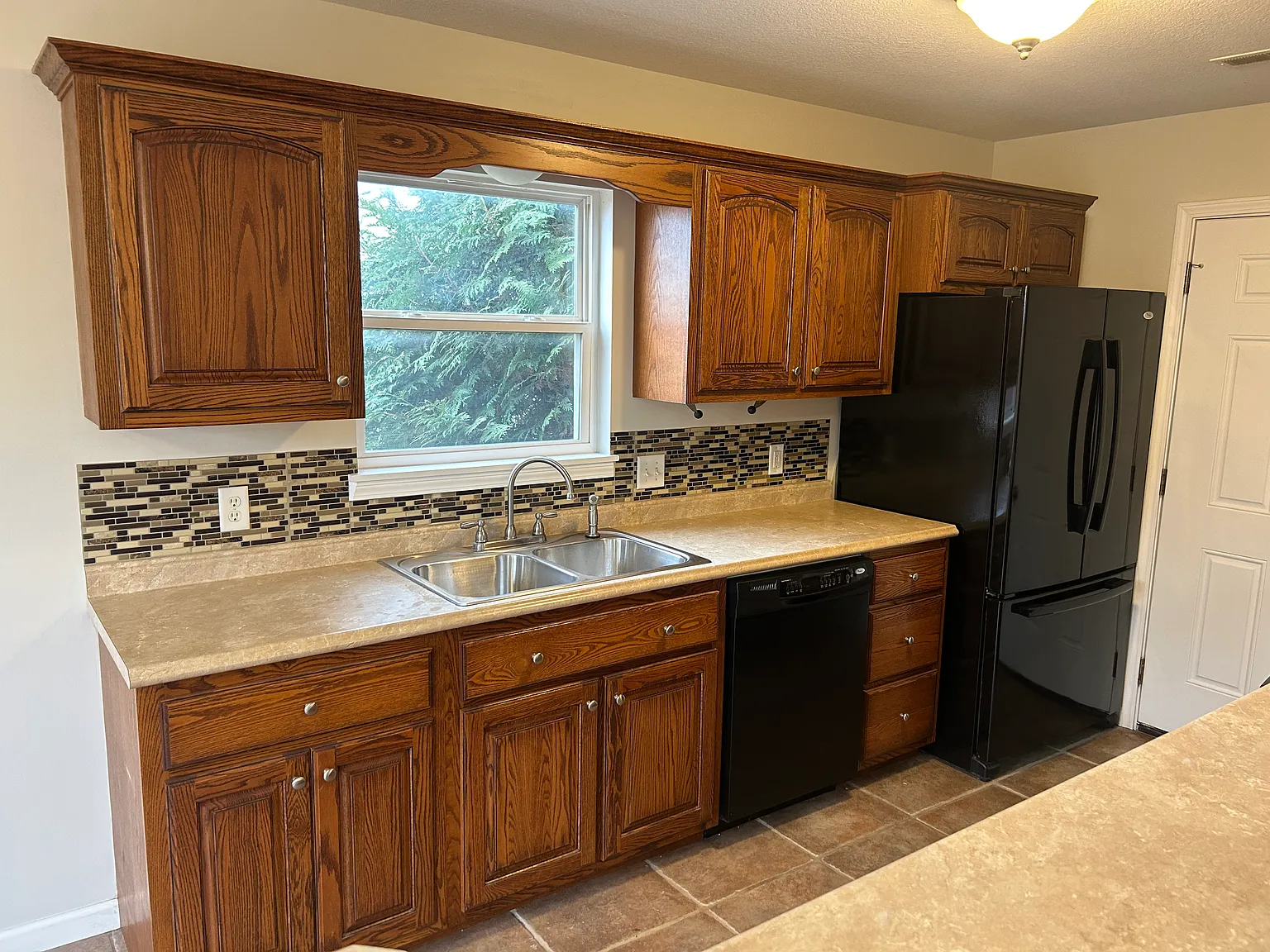 171 Deer Run Dr — Photo 2