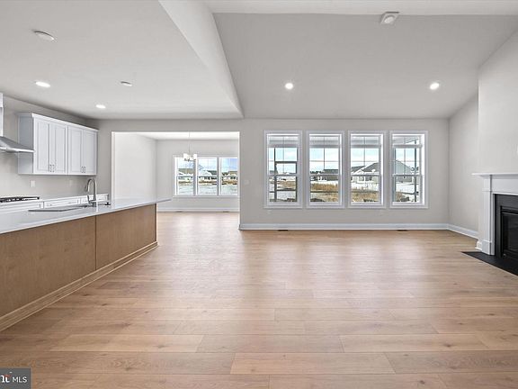 4th image of 14511 Breakwater Reach Lot 235