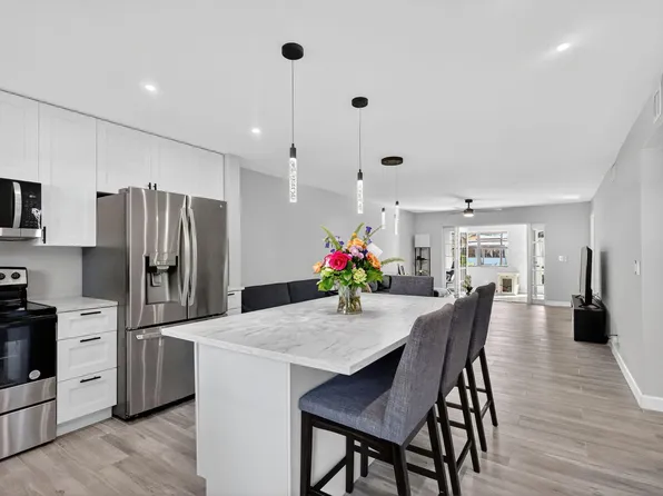 275 Gate Road #117, Hollywood, FL 33024