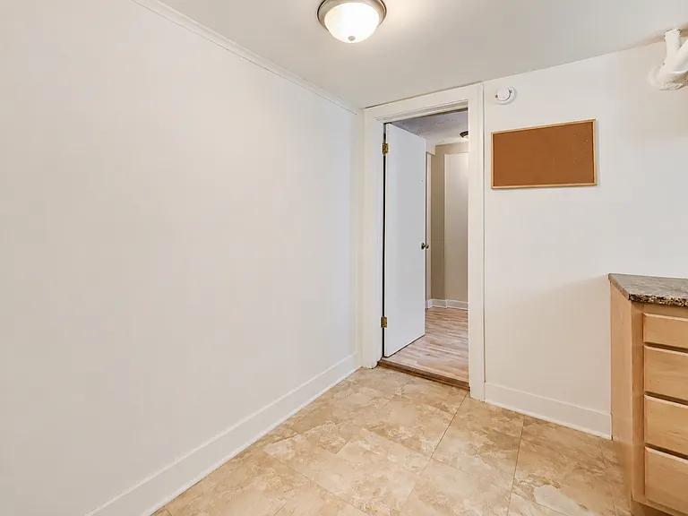 1712 Grand Ave — Photo 21