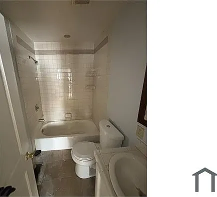 1902 E 35th St — Photo 5