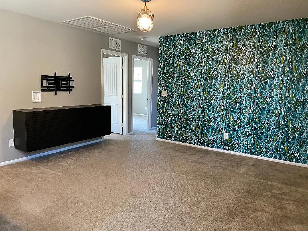 4 bed, 2497 sqft, $2,945 — Photo 3