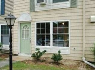 4 Cricketbrook, Dover, NH 03820