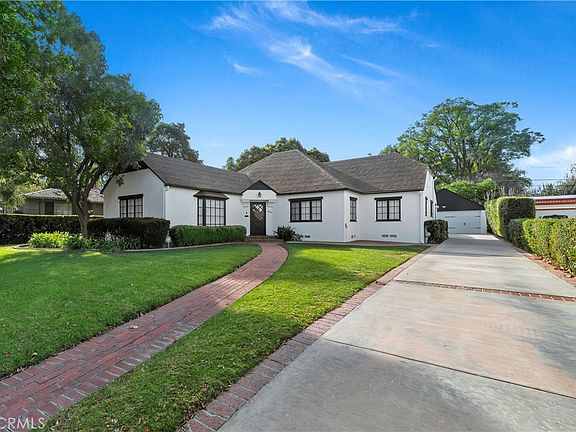 3rd image of 3630 Castle Reagh Pl