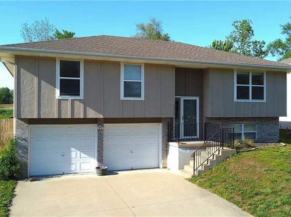 1103 Montserrat Park Rd, Warrensburg, MO 64093