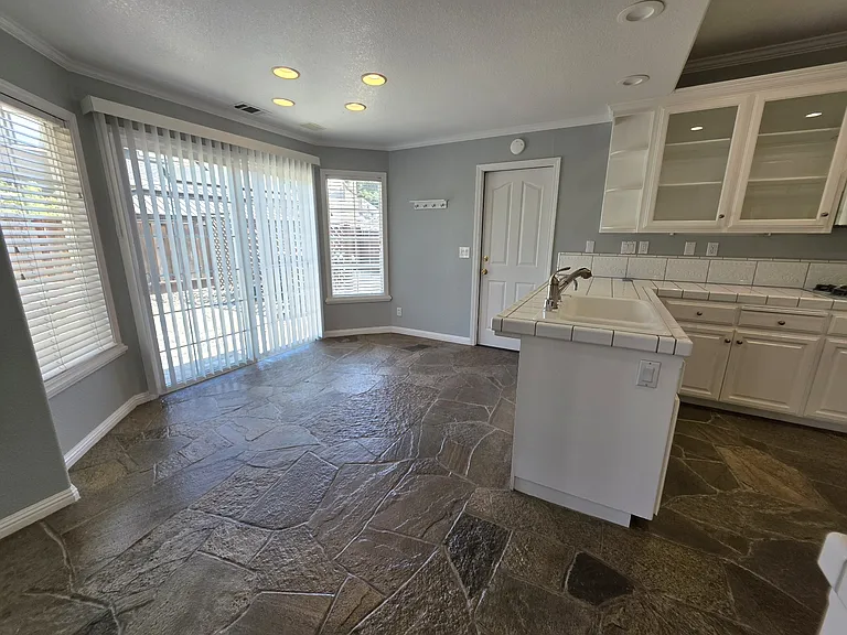 1533 Brookdale Way — Photo 11