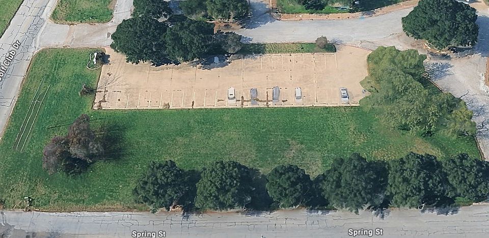 2nd image of 7100 Golf Club Dr