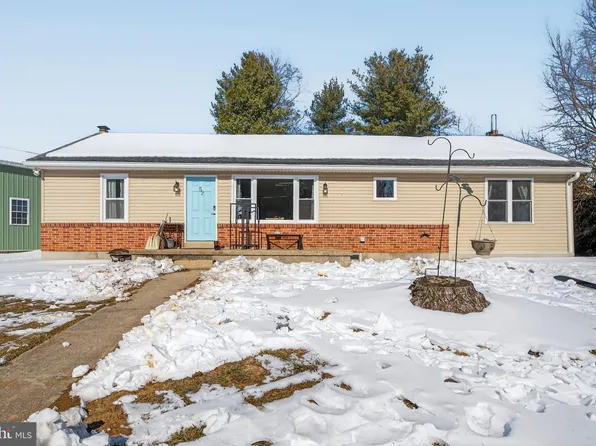 53 Dawn Ln, York, PA 17406