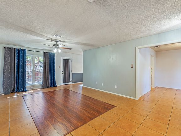 5th image of 15302 Eagle Grove St