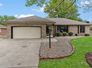 611 NE Coronado Ave, Lees Summit, MO 64063